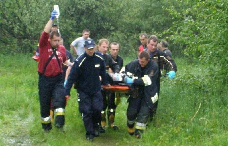 Chciał przejść przez rzekę, porwał go nurt.