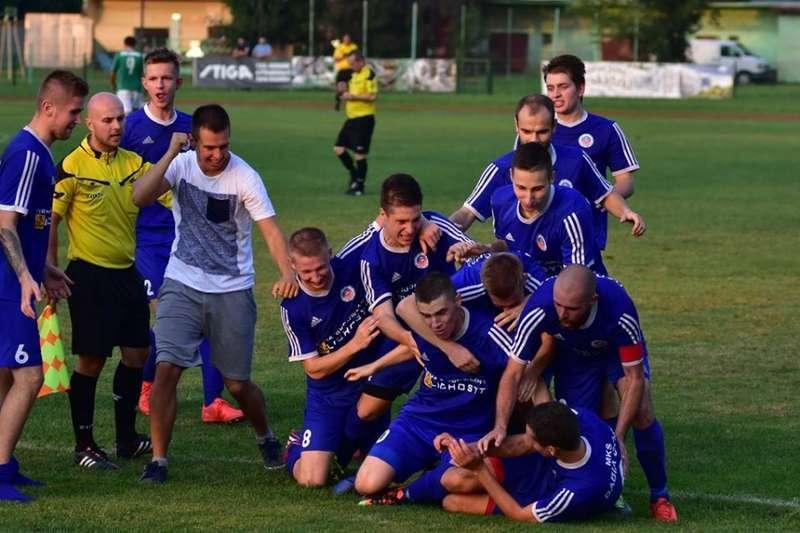Piłkarski weekend: Jałowiec z wizytą w Suchej Beskidzkiej, Huragan porwie Dęba?