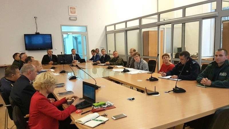 Silny wiatr już nad Małopolską. Wojewoda zwołał sztab i ostrzega przed zagrożeniem