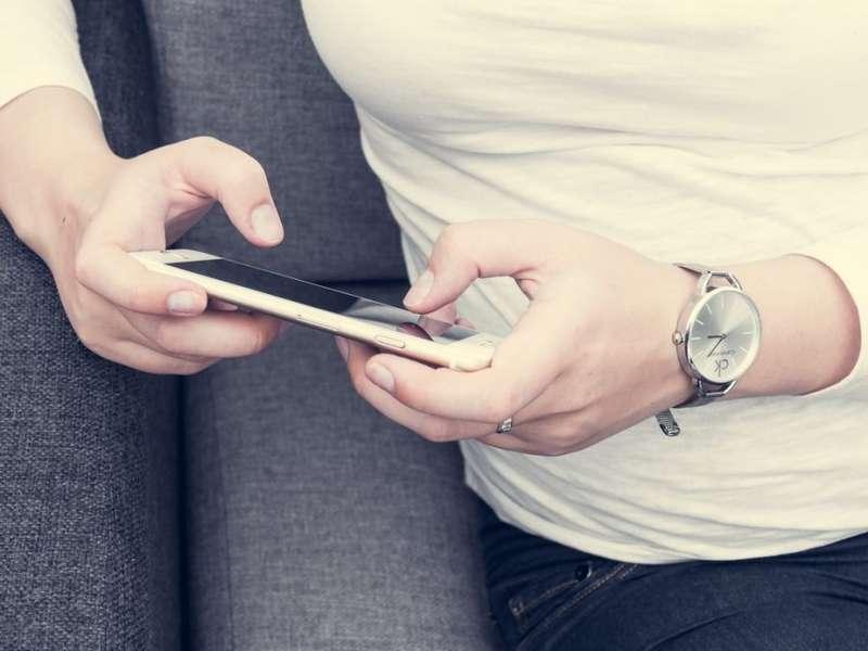 Zabrakło gotówki podczas zakupów? Pożycz pieniądze przez smartfona!