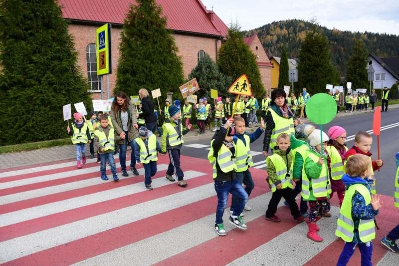 Siedem szkół bierze udział w akcji „Odblaskowa Szkoła”