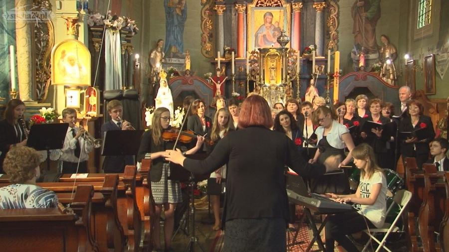 ŚPIEWAMY I GRAMY DLA ŚWIĘTEGO JANA PAWŁA II (wideo)