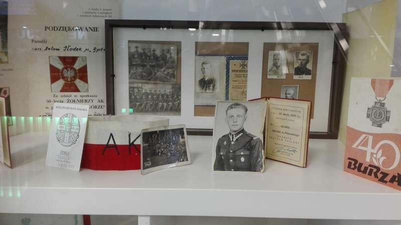 Jordanów. Galeria przypomina o bohaterach