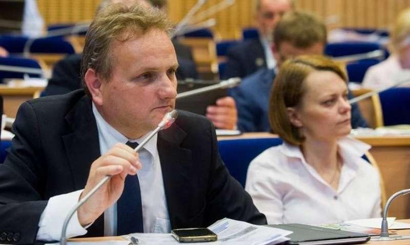 Radny sejmiku: władze województwa zapomniały o regionie!