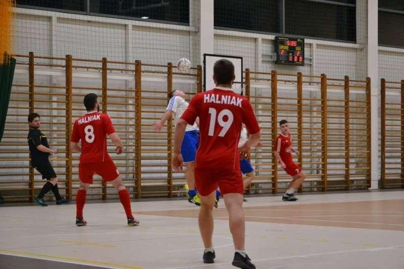 Grali w hali dla Filipka! Derby podnosiły ciśnienie!