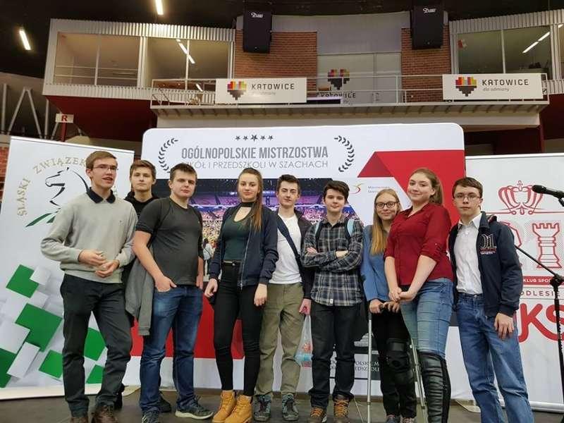 Szachowe zawody w katowickim Spodku z uczniami LO Sucha Beskidzka!