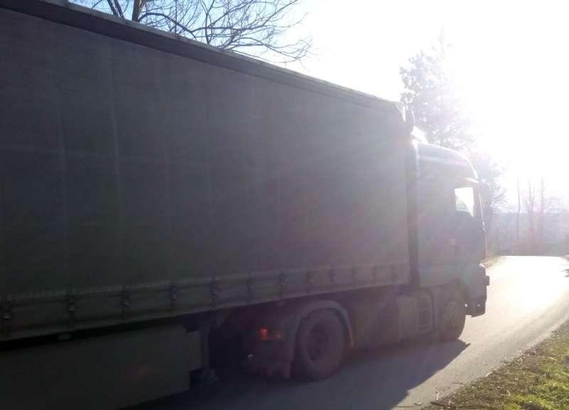 Mieszkańcy Marcówki mają dość TIR-ów