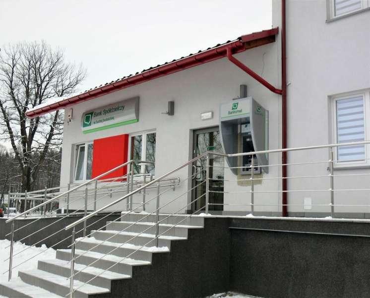 „Bank Spółdzielczy w Suchej Beskidzkiej zmienił lokalizację Punktu Obsługi Klienta w Zembrzycach”