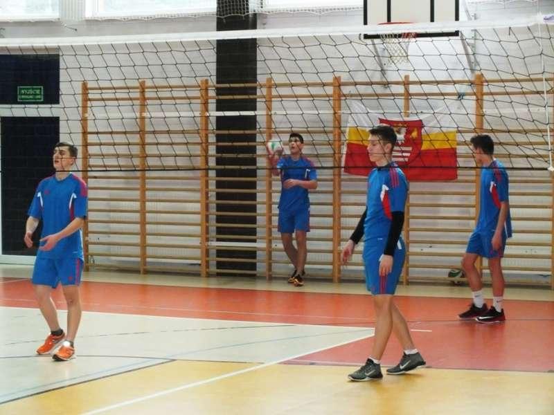 Stryszawa z kolejnym pucharem dyrektora suskiego LO w siatkówkę