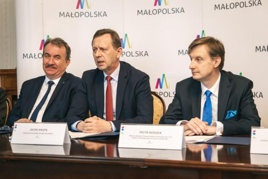 W Suchej Beskidzkiej powstanie Centrum Teleopieki dla 10 000 osób niesamodzielnych