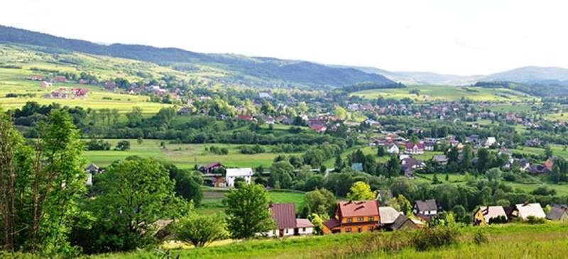 Bystra-Sidzina. Niemal 2 razy więcej urodzeń niż śmierci