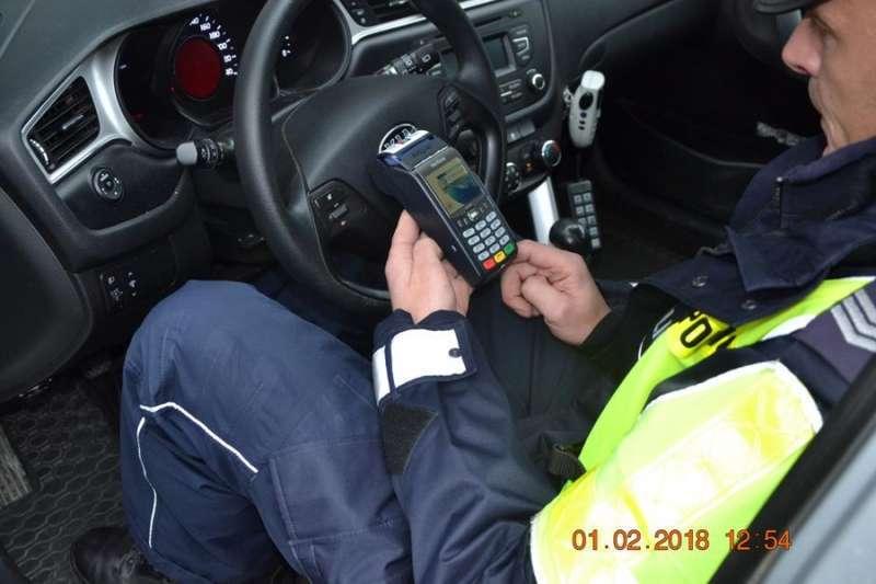 Mandat zapłacisz kartą. Suska Policja ma już terminale płatnicze
