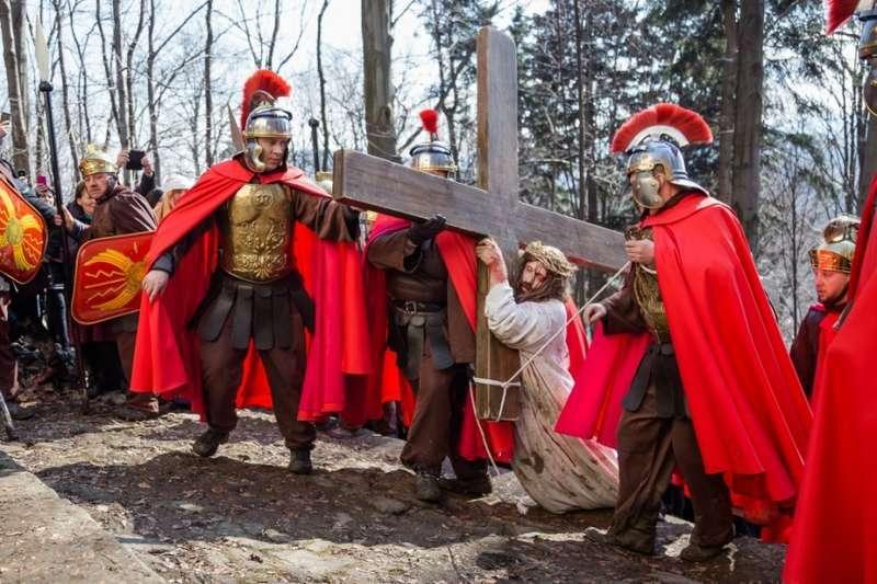 Tysiące pielgrzymów w Kalwarii Zebrzydowskiej. 