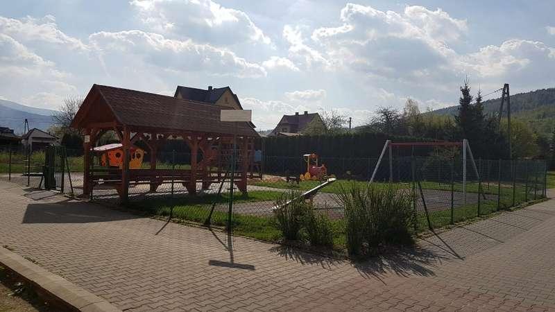 Białka. Plac zabaw zamknięty, bo niebezpieczny