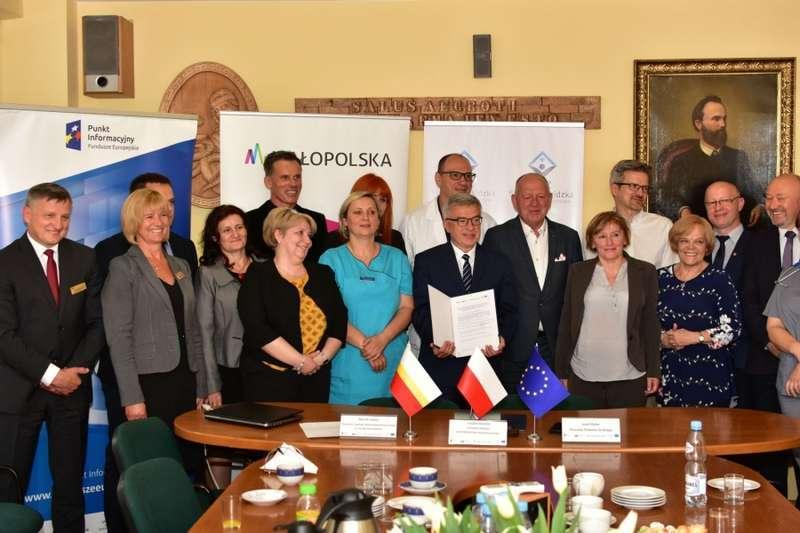 Sucha Beskidzka: Porodówka i oddział chemioterapii na miarę XXI wieku
