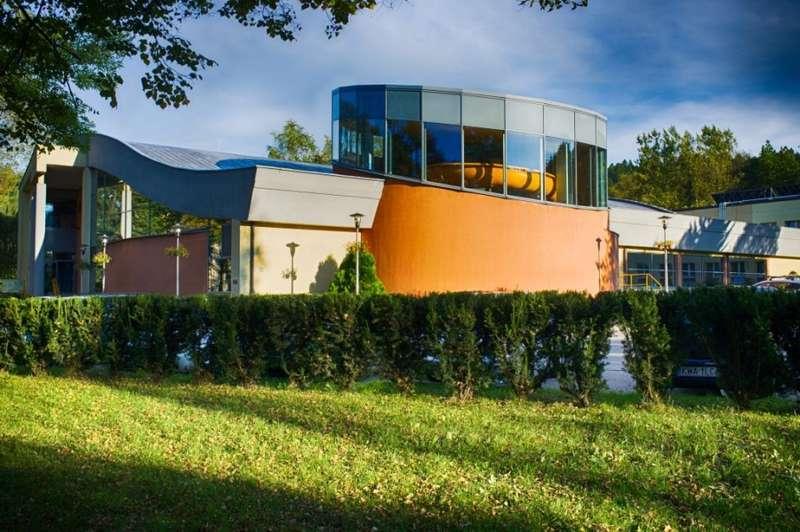 Trwa modernizacja Krytej Pływalni w Suchej Beskidzkiej