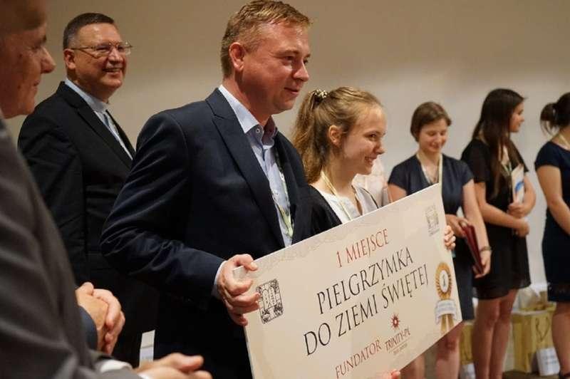 Uczennica z Witosa mistrzynią wiedzy biblijnej