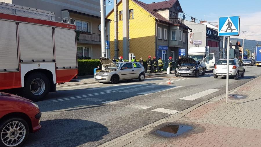 Sucha Beskidzka. Kolizja trzech samochodów