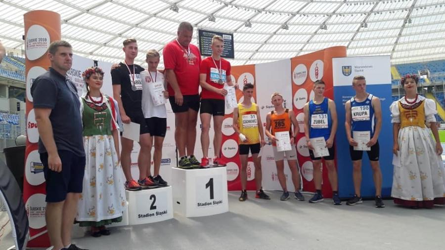 UKS Bieganie.pl Stryszawa na MP U-18! Pietrusa złamał 22 s na 200 m!