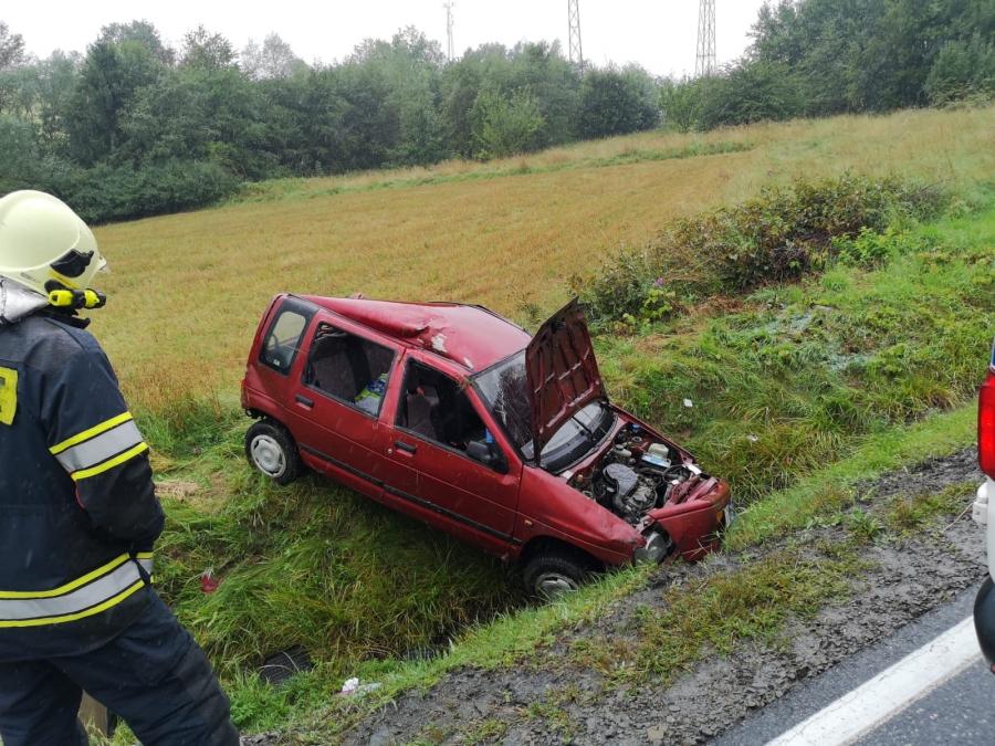 Sucha Beskidzka, Jordanów: Najechanie, dachowanie, wymuszenie