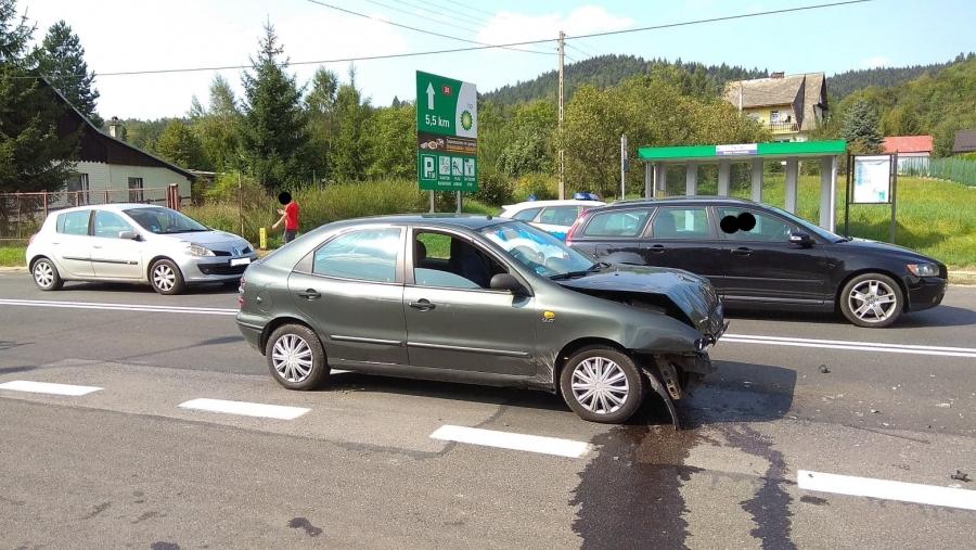 Karambol czterech samochodów w Makowie Podhalańskim