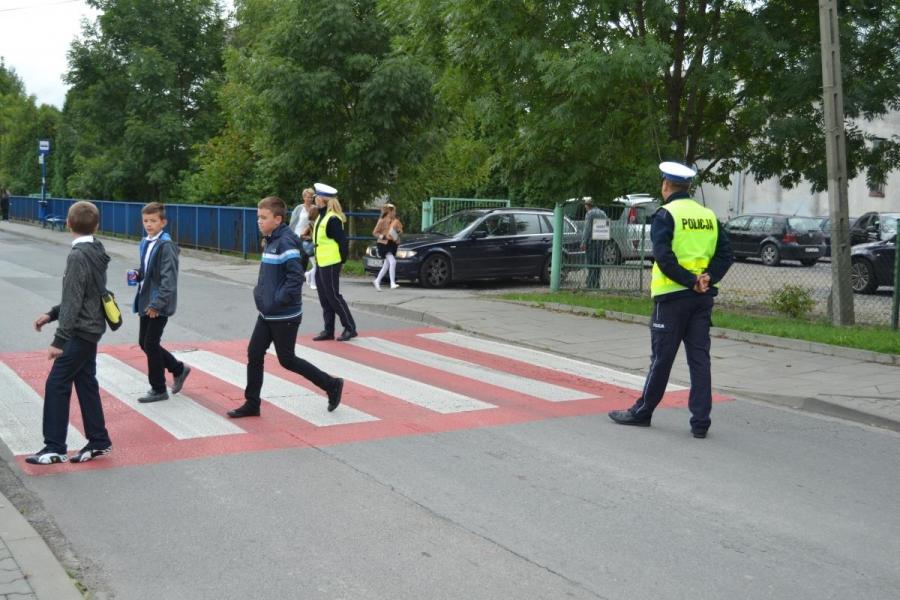 Czas ruszać do szkoły. Byle bezpiecznie!