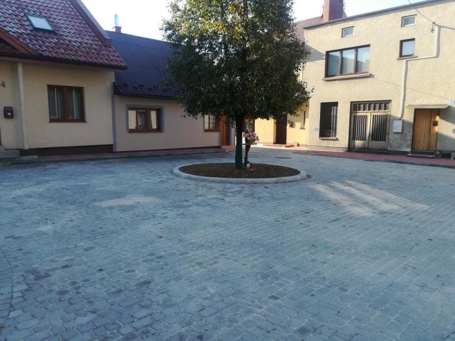 Zrewitalizowali Stary Rynek w Makowie