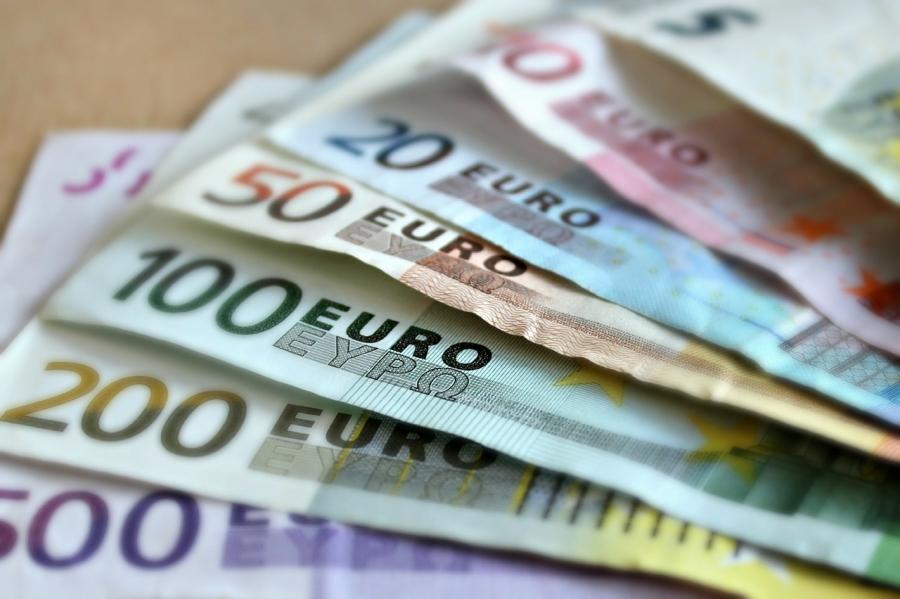 DOTACJE SIŁĄ NAPĘDOWĄ GOSPODARKI