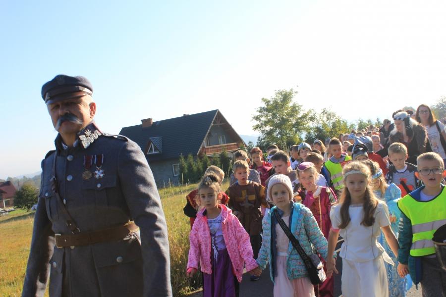 Wielka Parada Historyczna Szkoły Podstawowej w Sidzinie