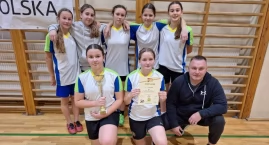 Kolejne zadanie wykonane. Teraz dziewczyny z SP1 Stryszawa czeka finał wojewódzki w halową piłkę nożną