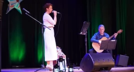 Rozsypała się tęcza na hali. Regina Wicher i Arek Wiech oddali muzyczny hołd Urszuli Janickiej-Krzywdzie (zdjęcia i video)