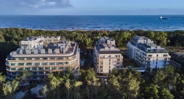 Wakacje nad morzem bez stresu o pogodę. Postaw na apartamenty z basenem