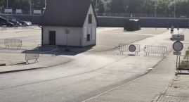 Kupcy się złoszczą, miasto odgradza teren
