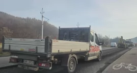 Utrudnienia drogowe na DW 946 w Stryszawie i Suchej Beskidzkiej – ruszają prace bitumiczne