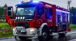 Pożar budynku gospodarczego w Budzowie. Trwa akcja gaśnicza