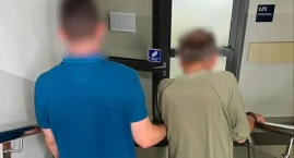 Nie zapłacił za koszyk zakupów i alkohol w plecaku