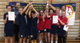 Przeszli powiat, przeszli rejon - uczniowie z SP1 Sucha Beskidzka zagrają w finale wojewódzkim w koszykówce 3x3 w ramach Igrzysk Dzieci