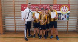 Chłopcy z SP Skawicy zagrają o mistrzostwo Małopolski w koszykówkę 3x3