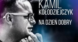 Długo kazał czekać na swoją debiutancką płytę. Efekt jest jednak piorunujący! (wideo)