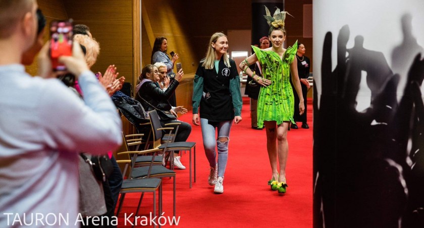 Uczennice ZSOiZ w Ciechanowcu laureatkami Ogólnopolskiej Olimpiady z wykazu Ministerstwa Edukacji i Nauki [foto]