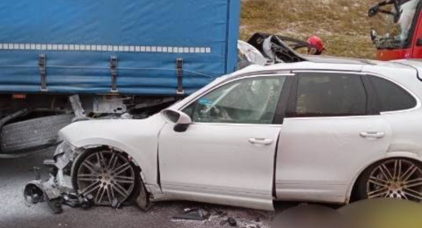 Tragiczny wypadek na S8. Prokuratura podała przyczynę zdarzenia