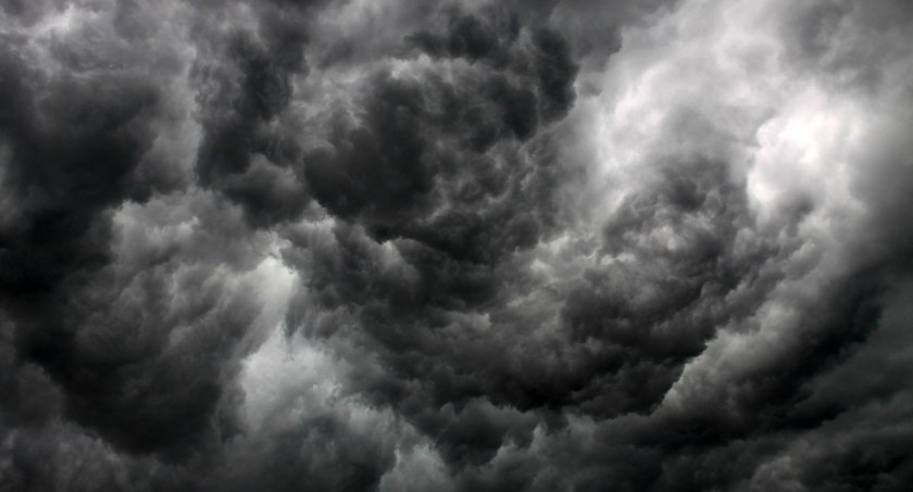 Synoptycy ostrzegają: możliwe burze z gradem