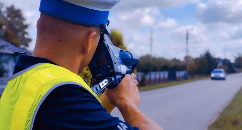 Kolejne prawo jazdy odebrane. Wysokomazowiecka policja apeluje o ostrożną jazdę