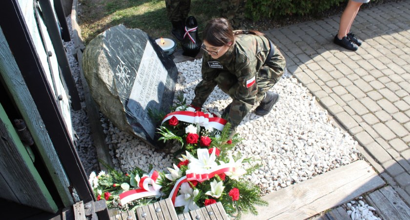 Czyżew upamiętnił tragiczne losy zesłanych na Sybir mieszkańców [foto]
