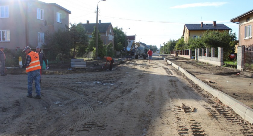 Trwają prace przy remoncie trzech ulic w Czyżewie [foto]