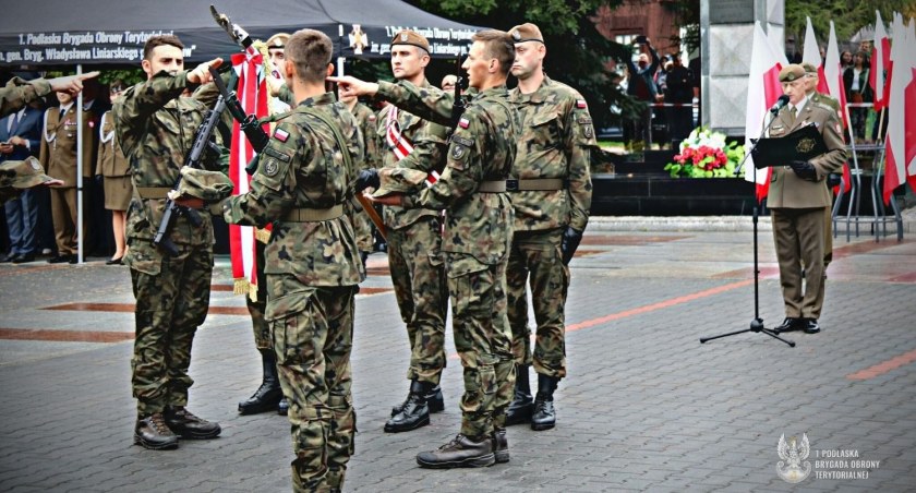 Sokoły: Ponad 100 terytorialsów złożyło przysięgę wojskową [foto]