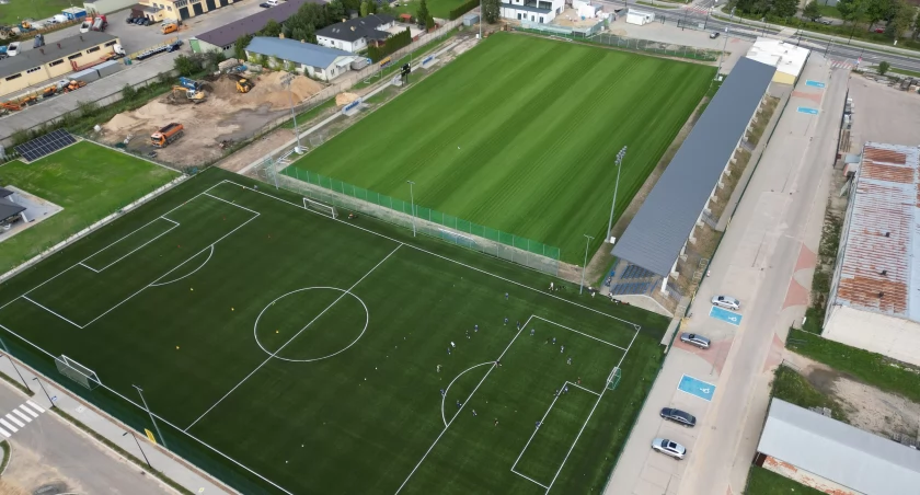 Nie tylko wyborcze emocje - w niedzielę derby powiatu w IV lidze! Zapraszamy kibiców