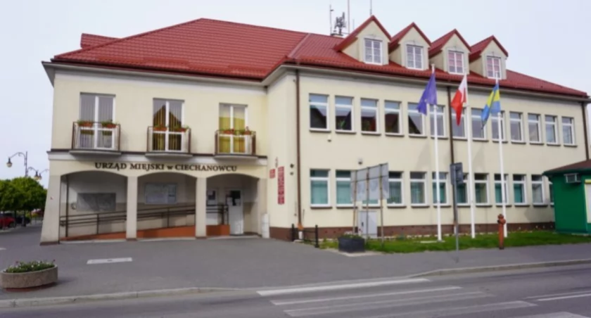 Ciechanowiec: Oświadczenia majątkowe burmistrza i radnych za 2022 rok