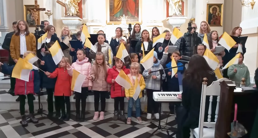 Koncert z okazji Dnia Papieskiego w Czyżewie [video]