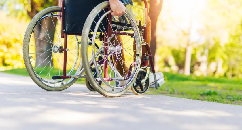 ZUS wypłaca rentę socjalną dla 295 tys. osób w całym kraju